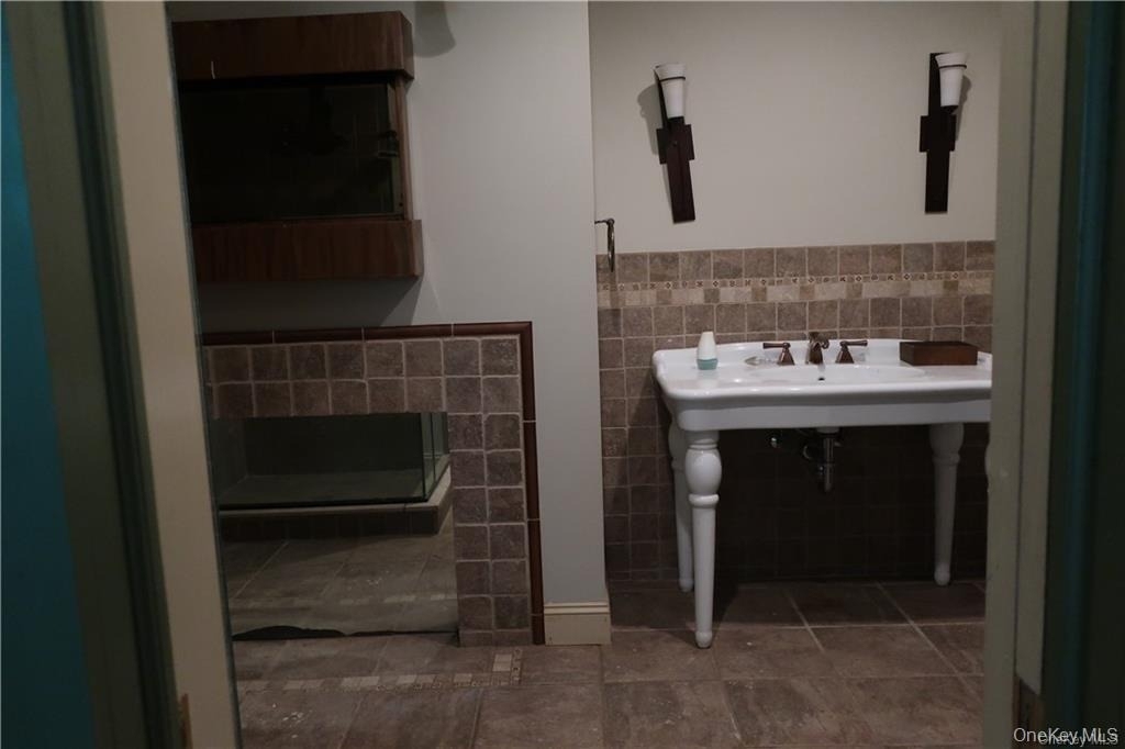 217 Pine Island Turnpike - Photo 4