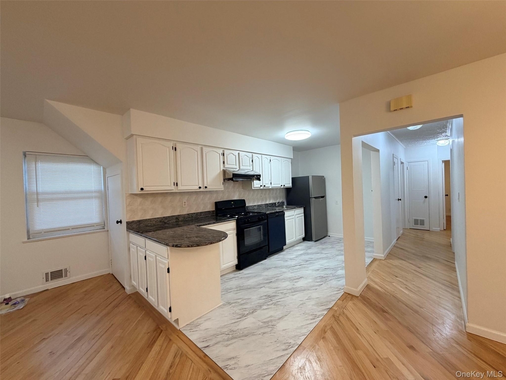 69-03 226th Street - Photo 7
