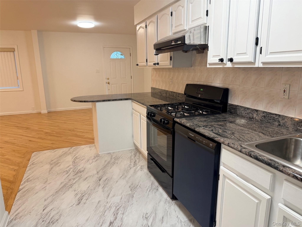 69-03 226th Street - Photo 8