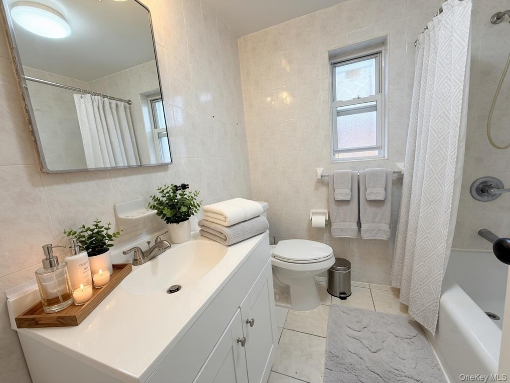69-03 226th Street - Photo 4