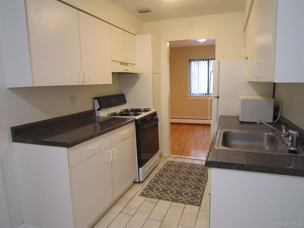 14 Charles Lane - Photo 1