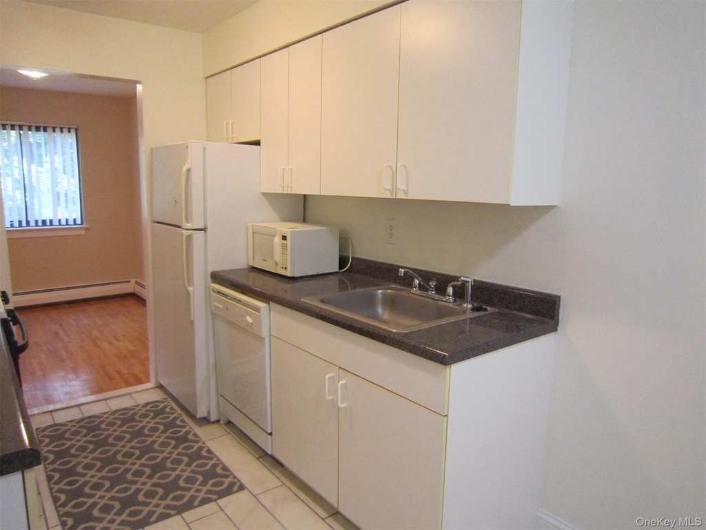 14 Charles Lane - Photo 3
