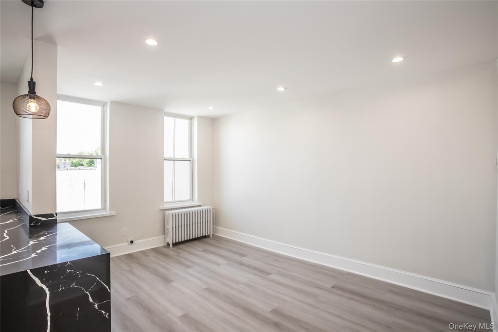 67-17 Myrtle Avenue - Photo 5