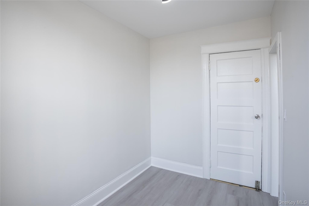 67-17 Myrtle Avenue - Photo 16