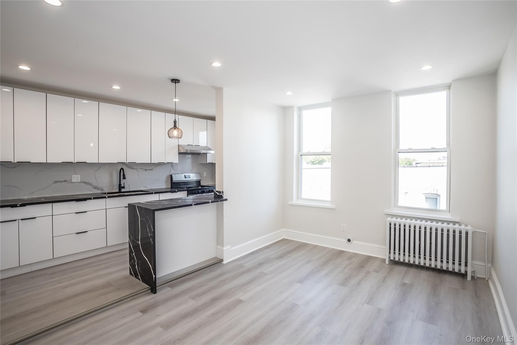 67-17 Myrtle Avenue - Photo 4