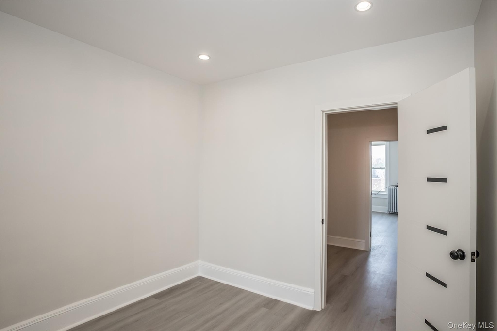 67-17 Myrtle Avenue - Photo 10