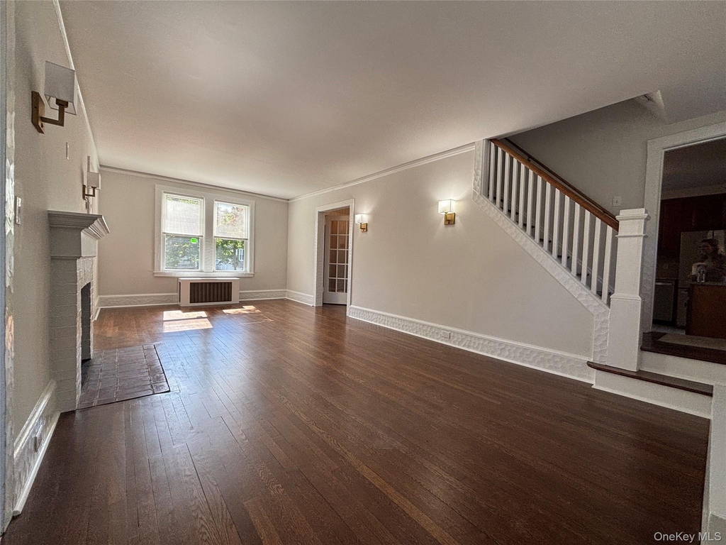 23 Perry Avenue - Photo 3