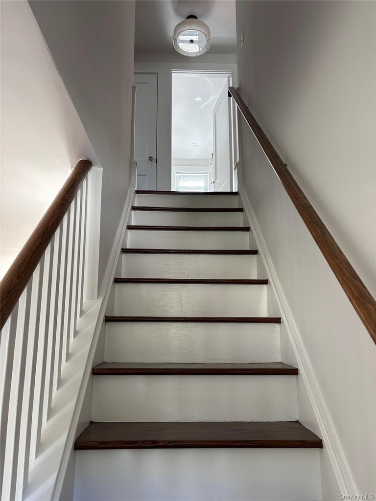 23 Perry Avenue - Photo 19