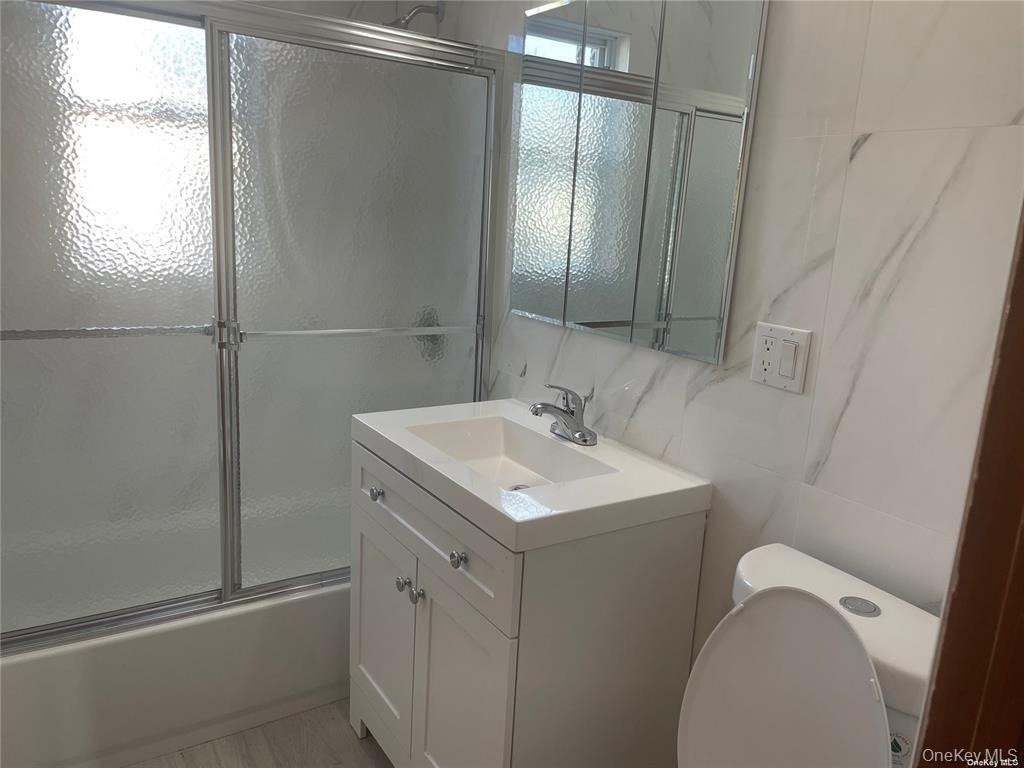 83-27 255th Street - Photo 4