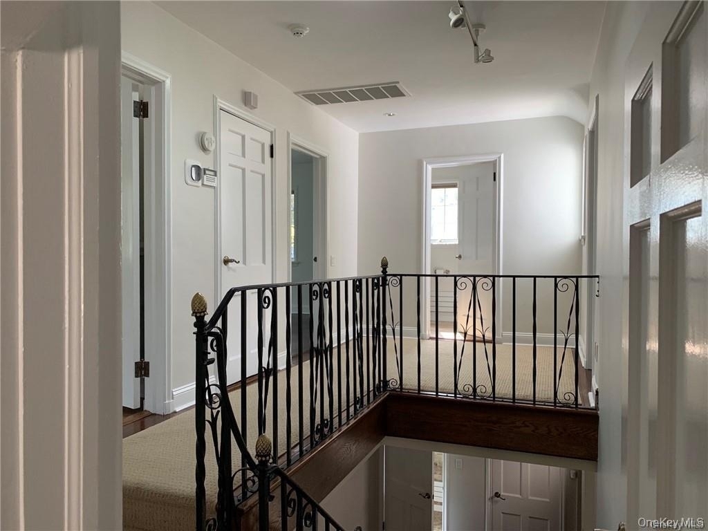 18 Chestnut Avenue - Photo 8