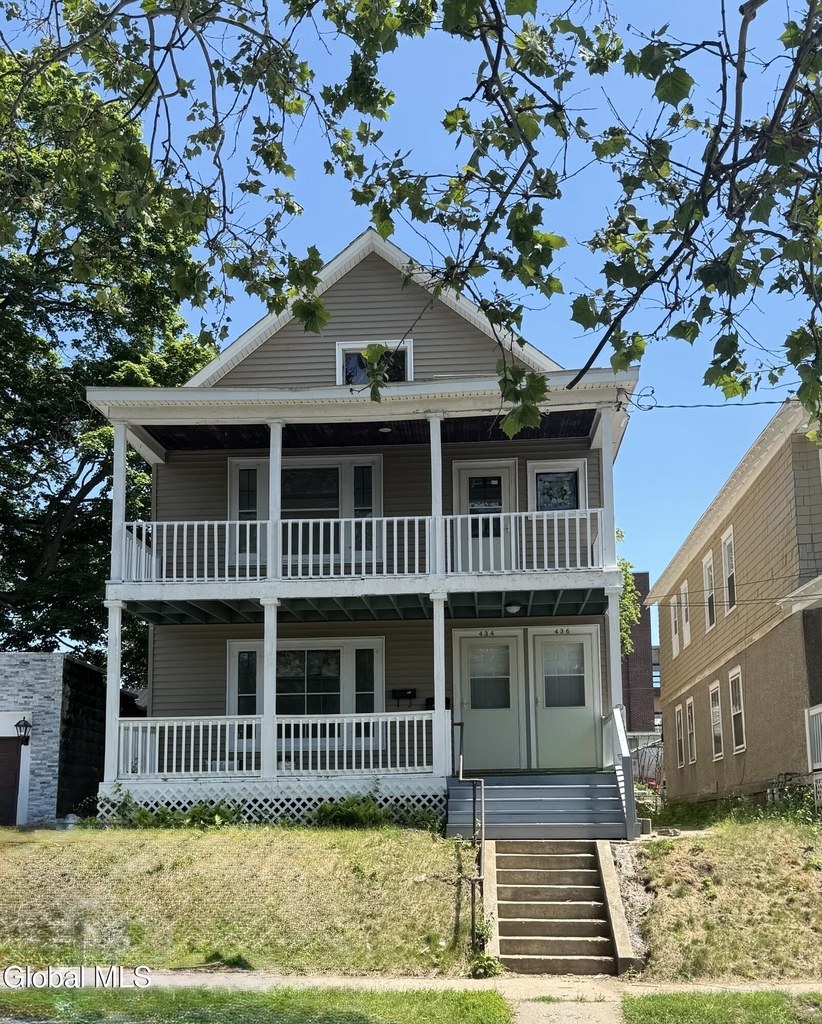 434 Division Street - Photo 0