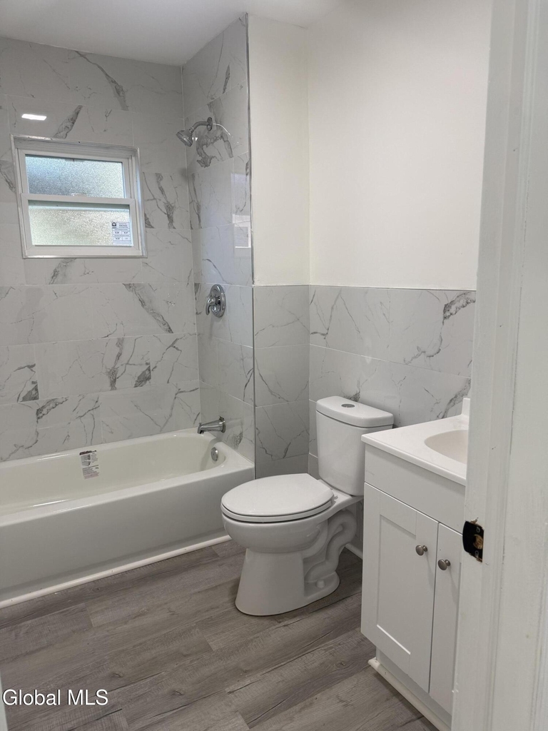 434 Division Street - Photo 2