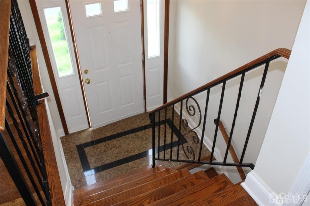 218 Nicholson Avenue - Photo 2