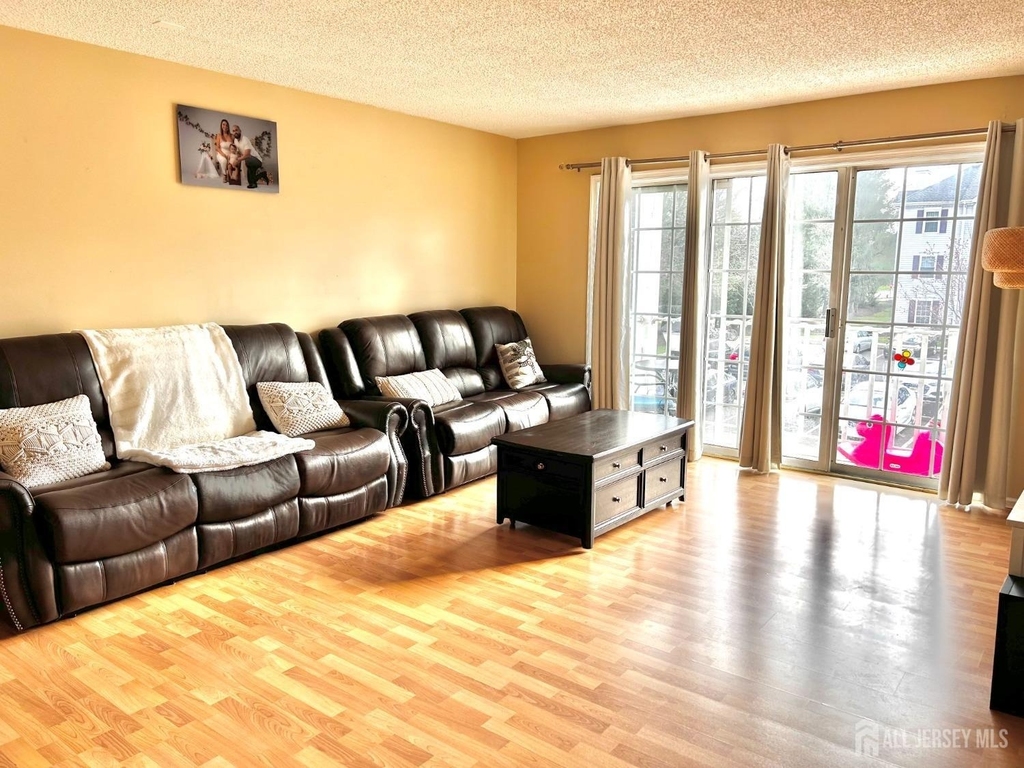 465 Northam Drive - Photo 2