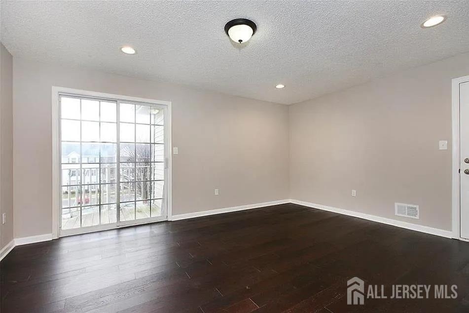155 Darwin Lane - Photo 1