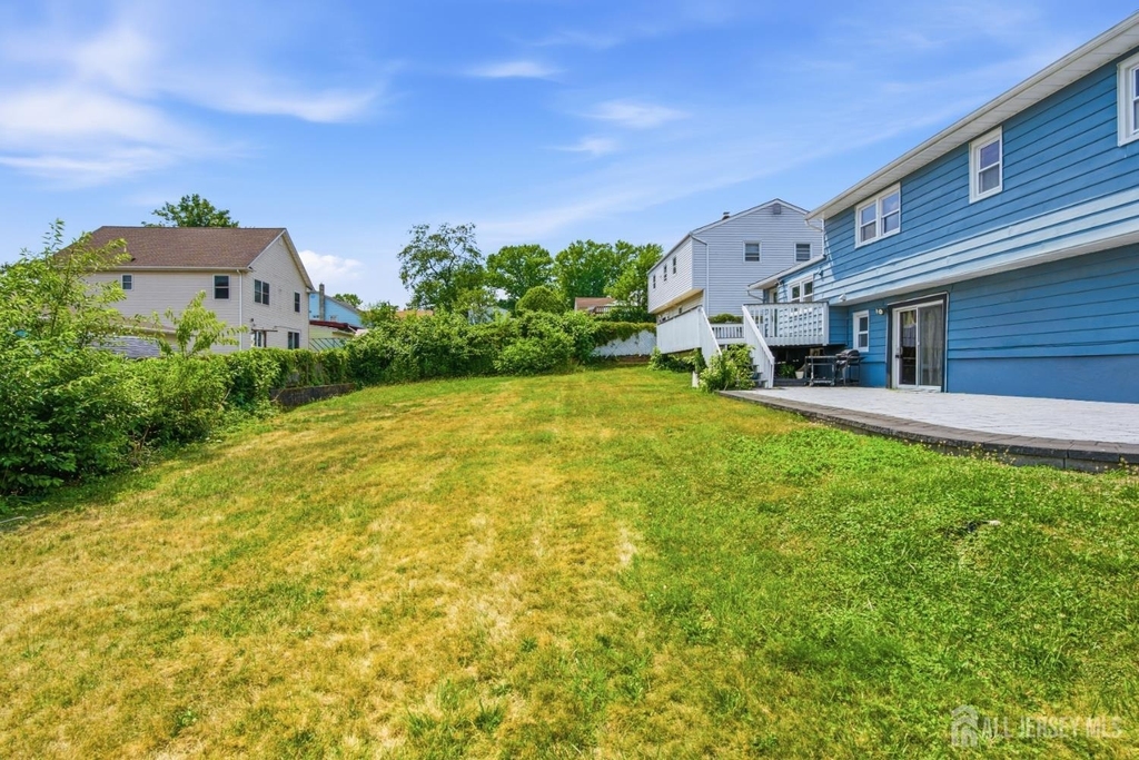 264 E George Place E - Photo 24