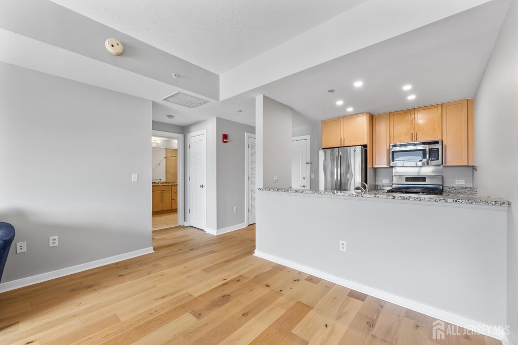 20 Livingston Avenue - Photo 18