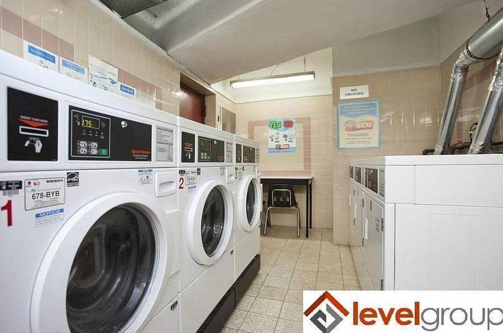 152 E 35th Street - Photo 8