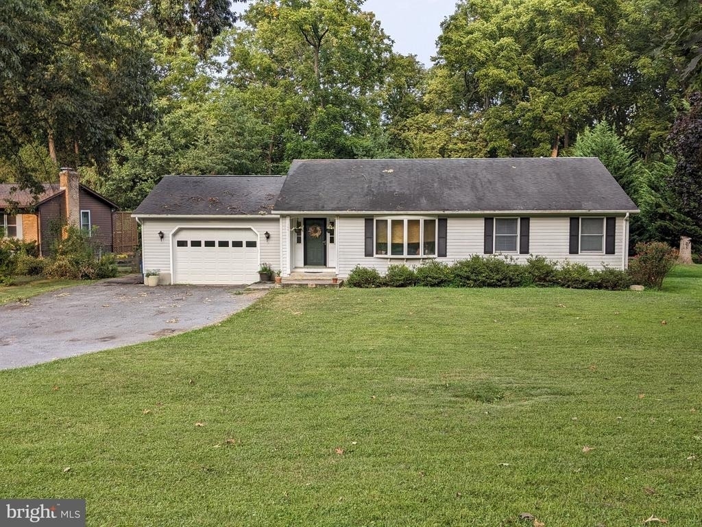 164 Ashley Drive - Photo 0
