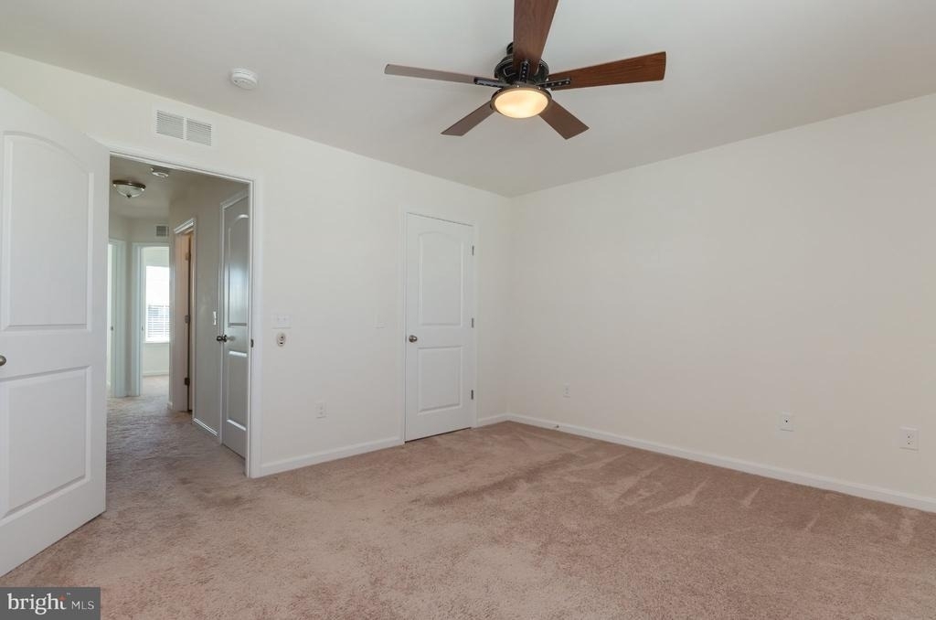 172 Drexel Court - Photo 33