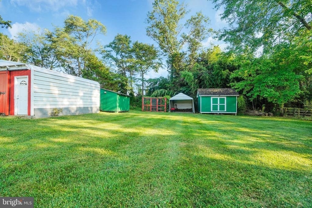 13209 Thornton Drive - Photo 3