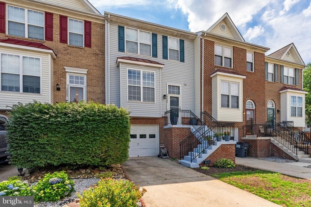 15305 Brazil Circle - Photo 1