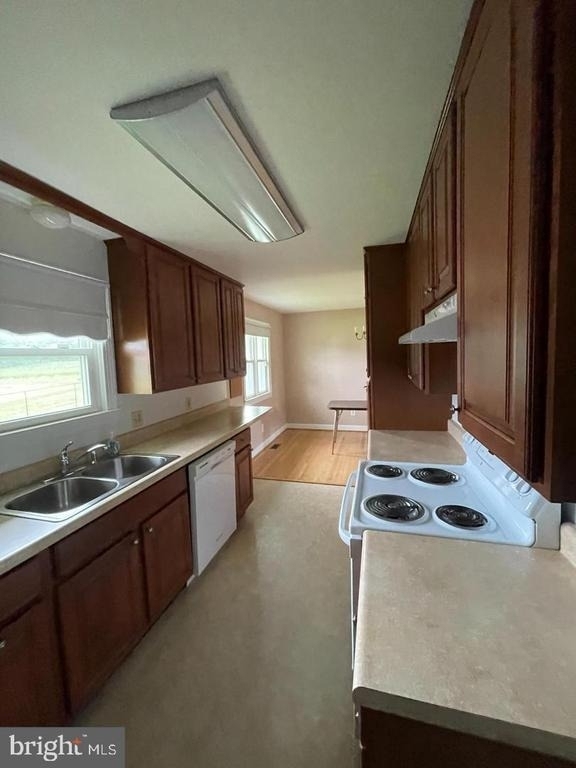 14606 Bristow Road - Photo 18