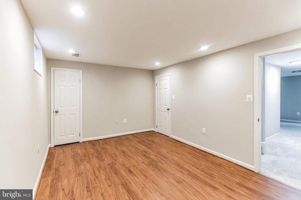 5335 Lake Cove Court - Photo 23