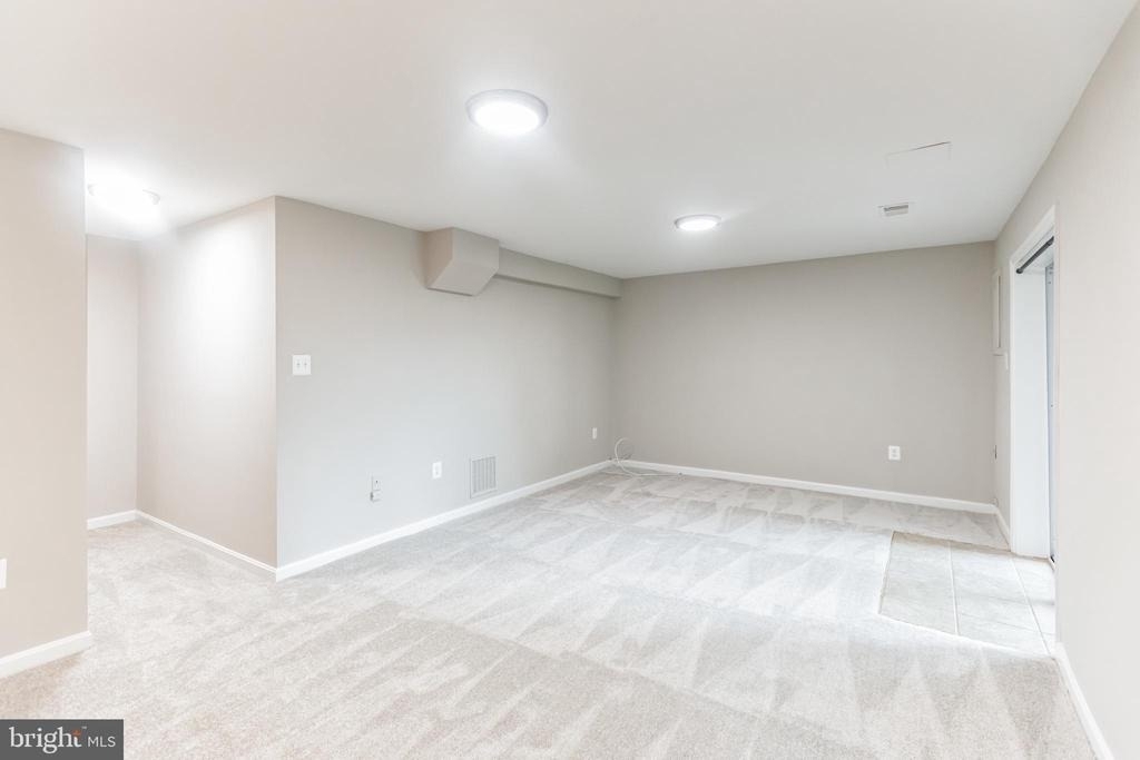 5335 Lake Cove Court - Photo 25