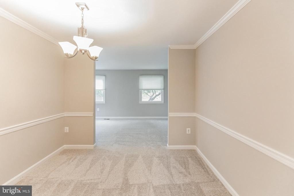 5335 Lake Cove Court - Photo 5