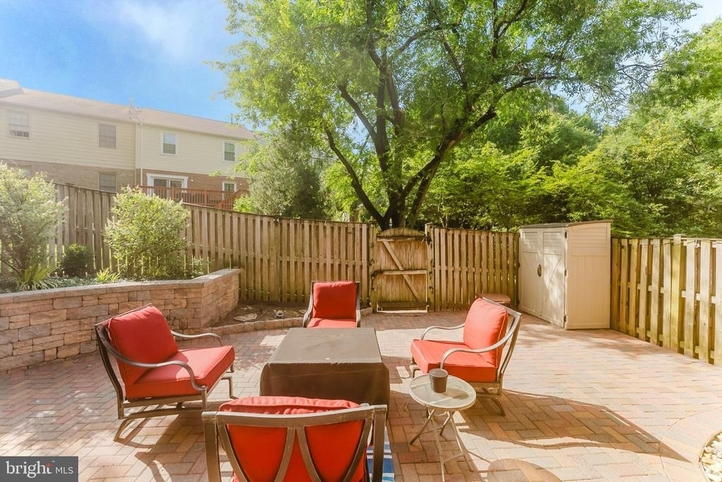 8001 Bethelen Woods Lane - Photo 19