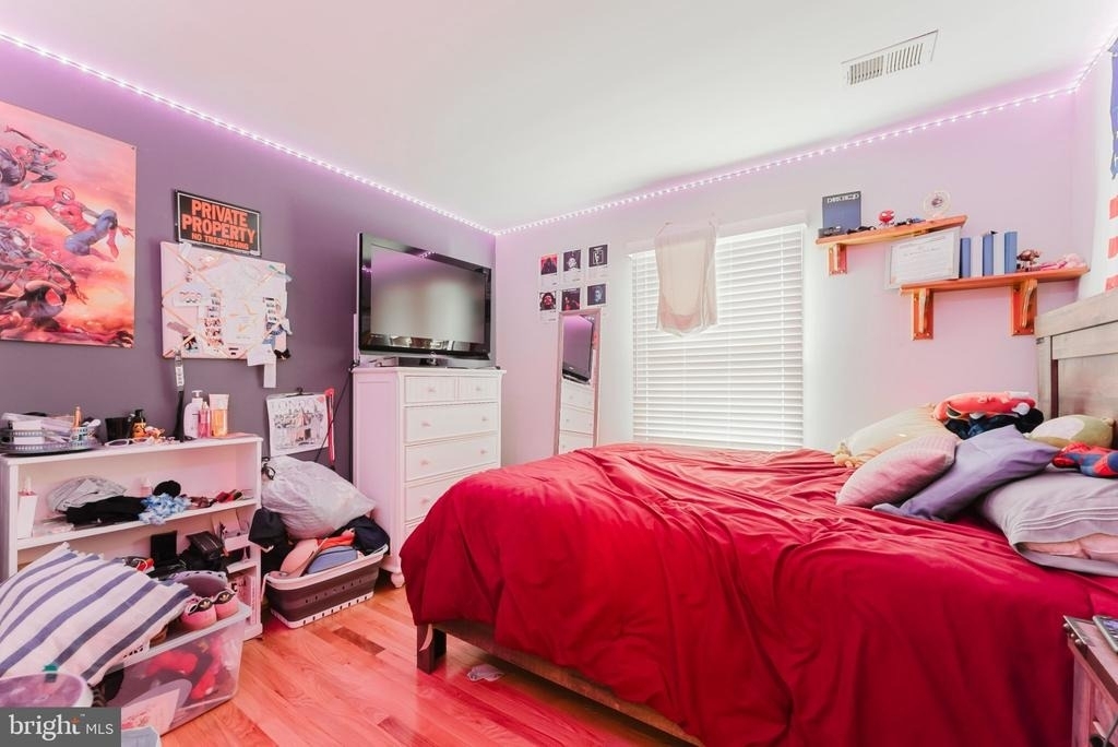 8001 Bethelen Woods Lane - Photo 10