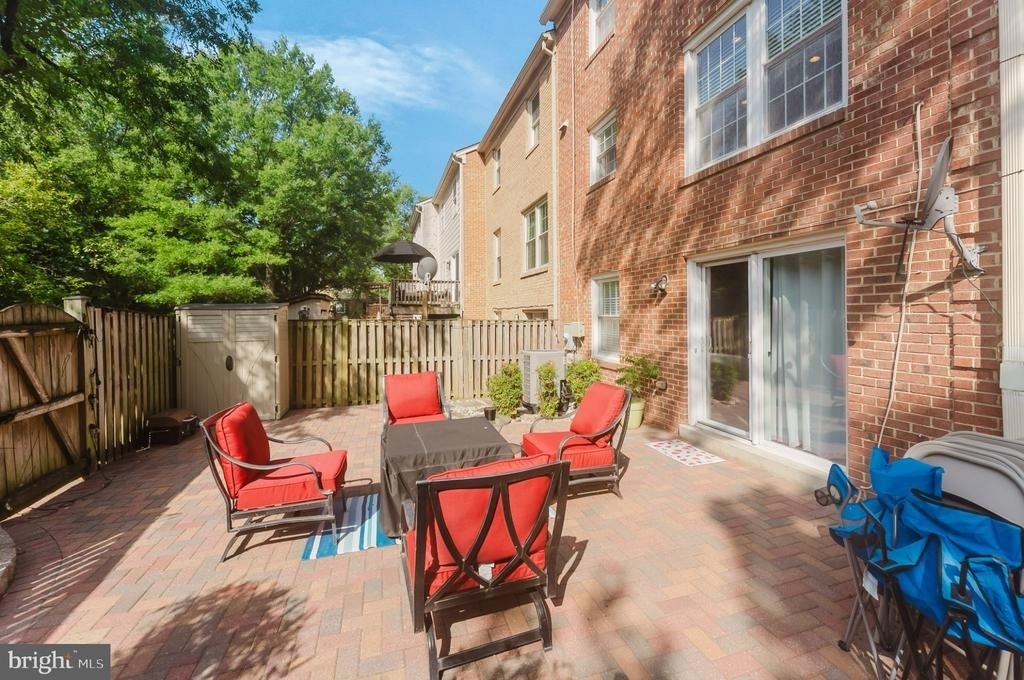 8001 Bethelen Woods Lane - Photo 20