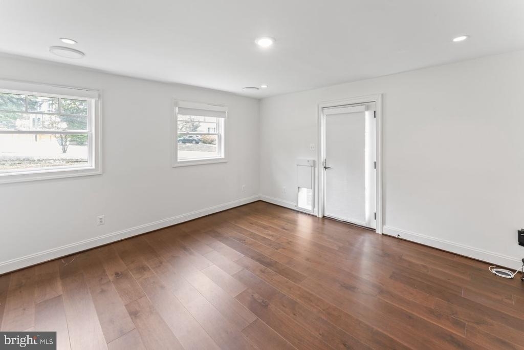 5844 Bermuda Court - Photo 23