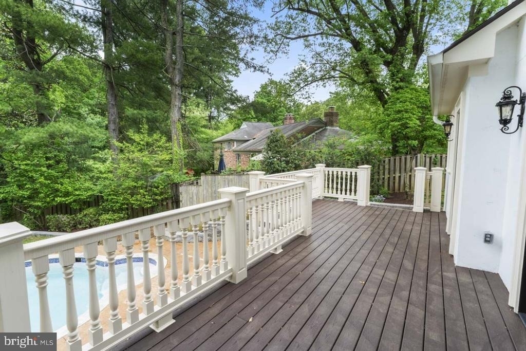 5844 Bermuda Court - Photo 36