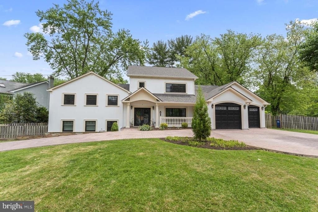 5844 Bermuda Court - Photo 0