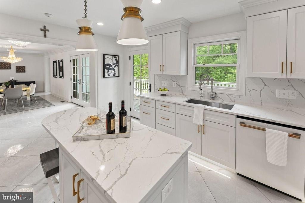 5844 Bermuda Court - Photo 13