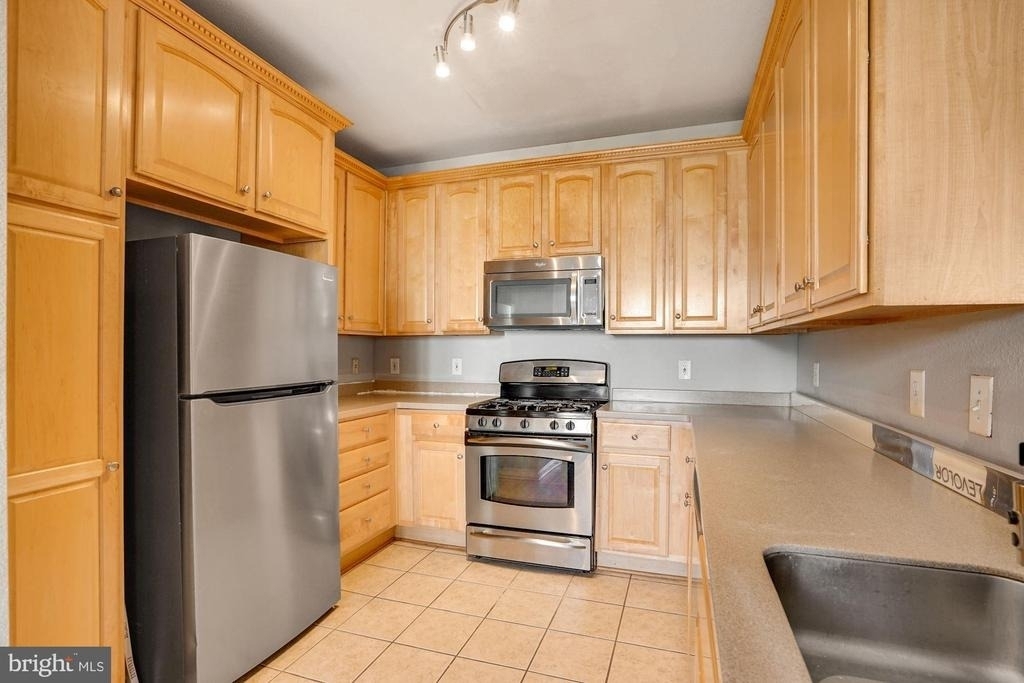 13038 Cabin Creek Road - Photo 11