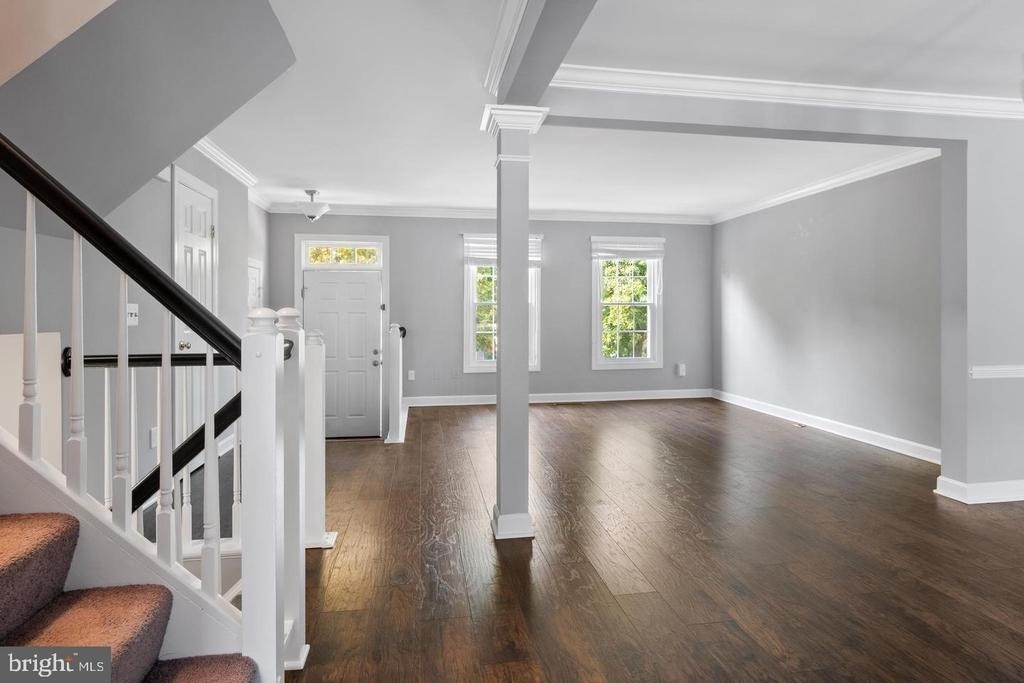 7439 Heatherfield Lane - Photo 9