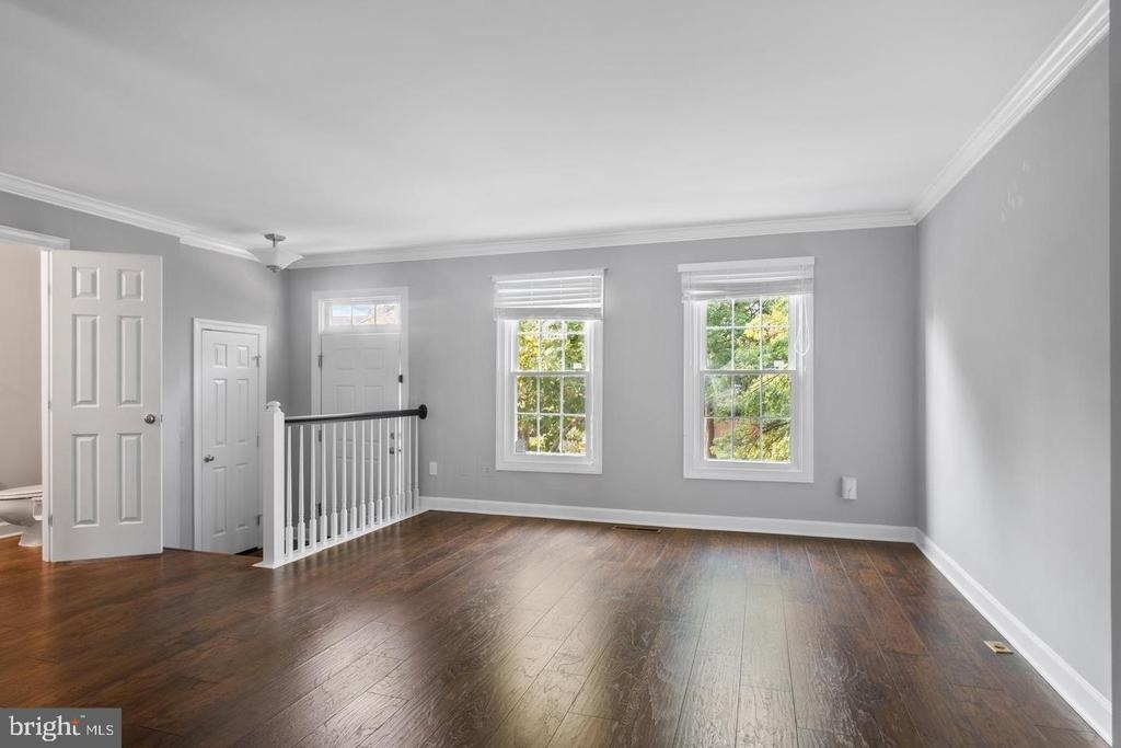 7439 Heatherfield Lane - Photo 2