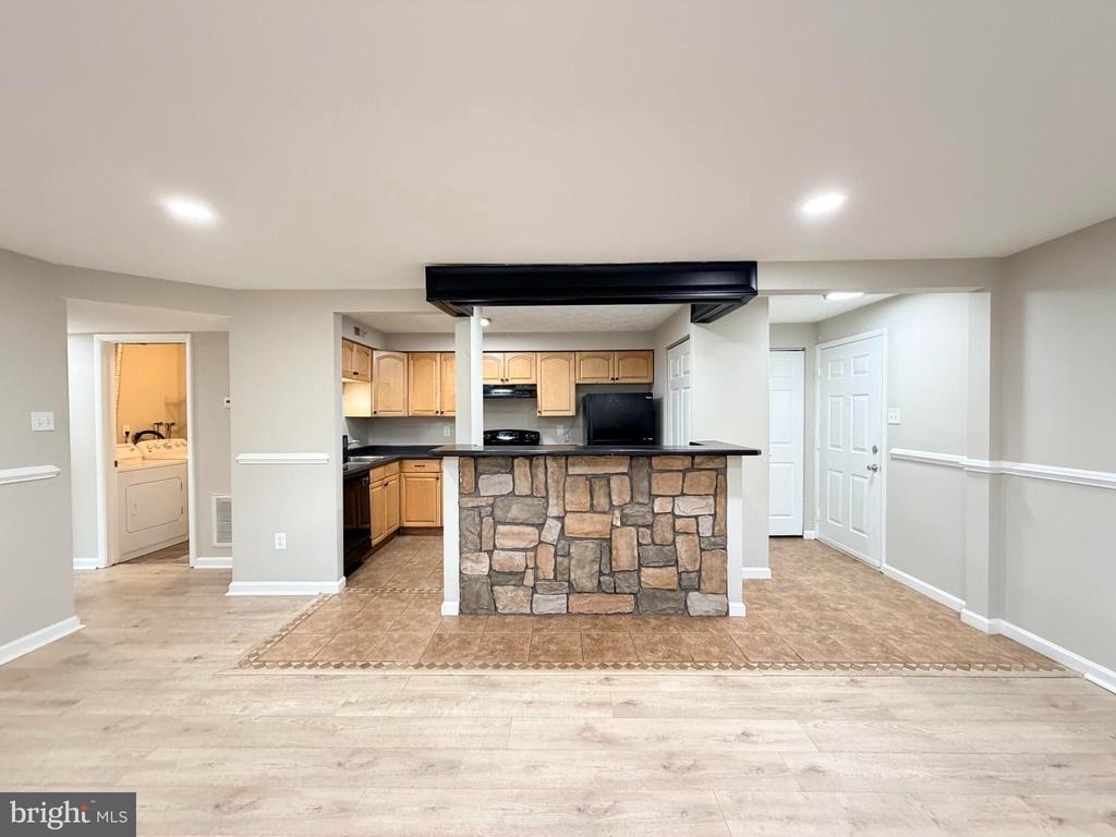 8382 Brockham Drive - Photo 5