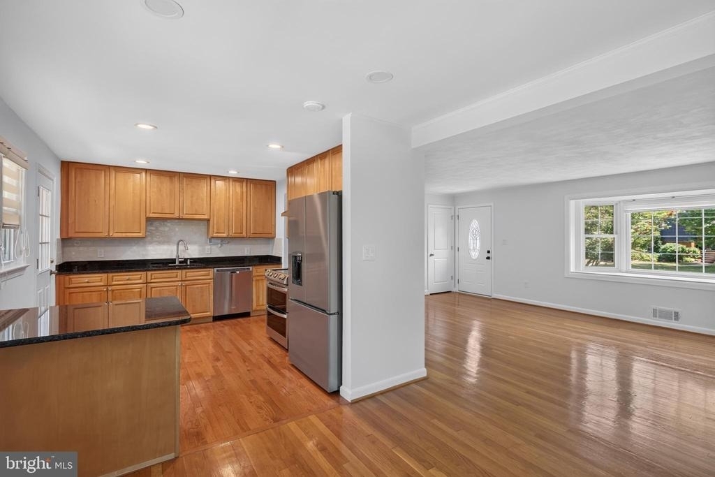 6824 Felix Street - Photo 8
