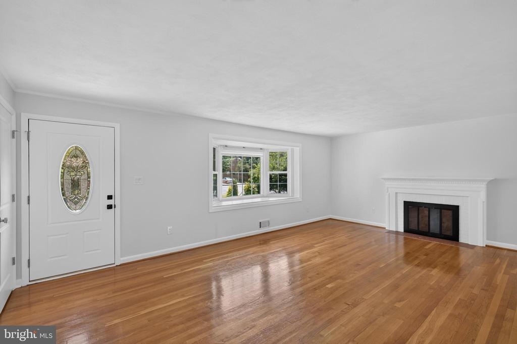 6824 Felix Street - Photo 4