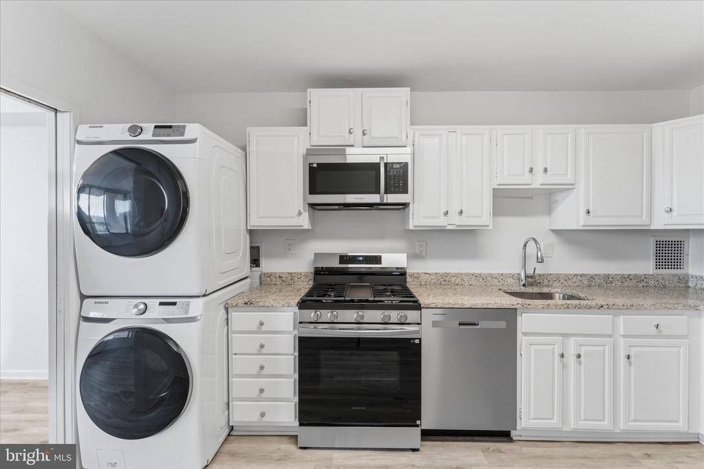 3701 S George Mason Drive - Photo 13