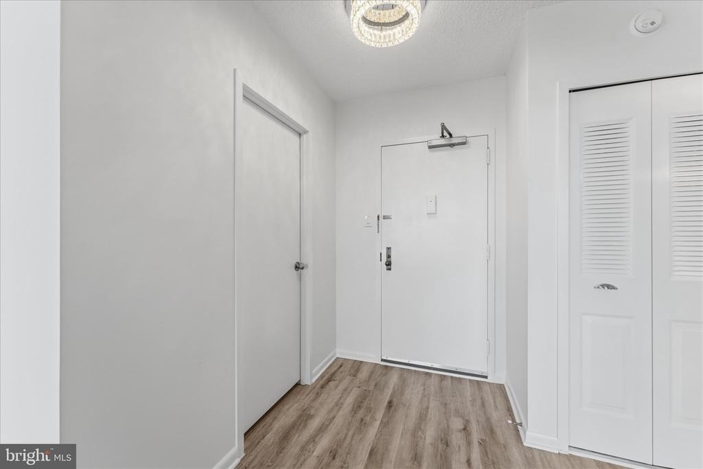3701 S George Mason Drive - Photo 5