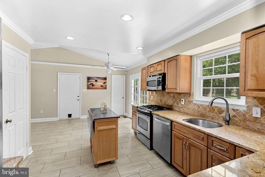 5405 Hampton Forest Way - Photo 17