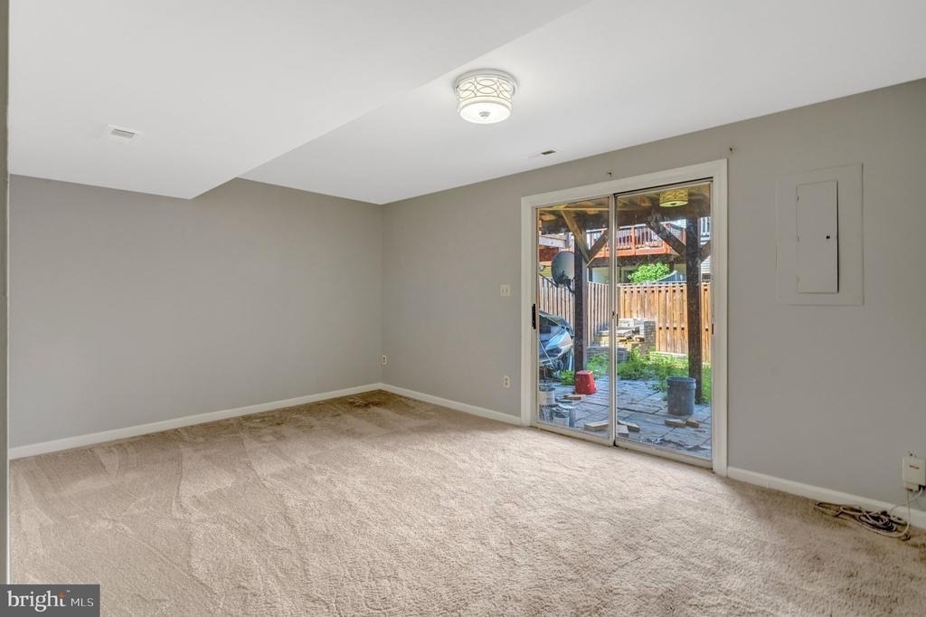 14716 Grobie Pond Lane - Photo 33