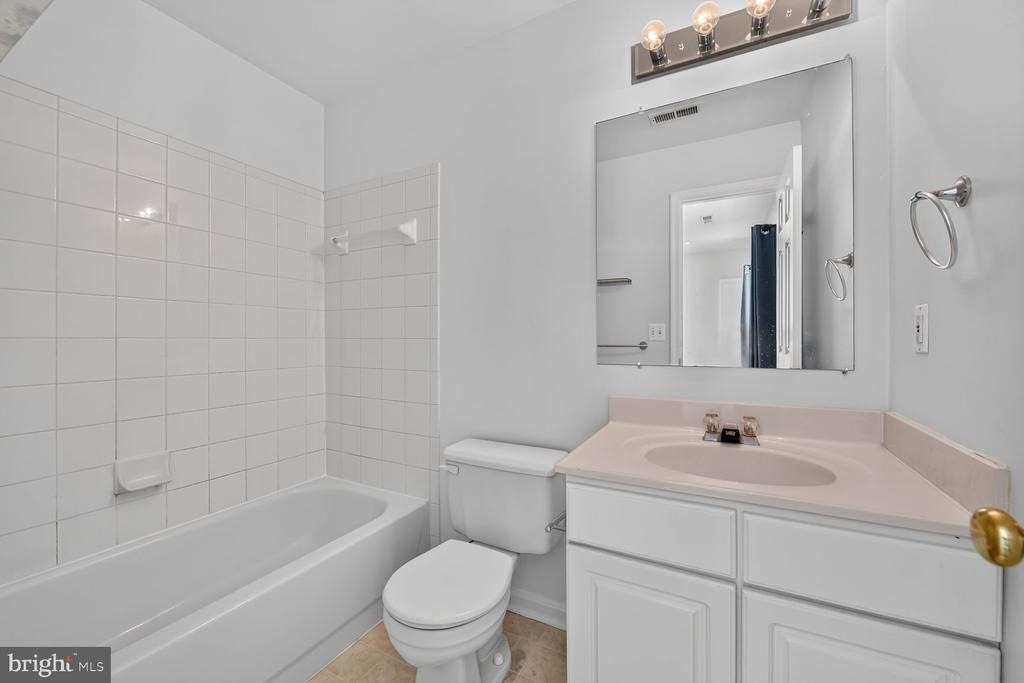 12054 Edgemere Circle - Photo 7