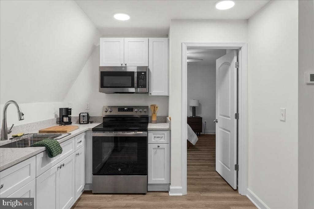 380 Broadview Avenue - Photo 7