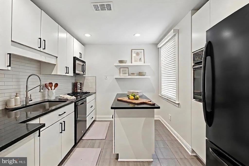 406 Payne Street N - Photo 3